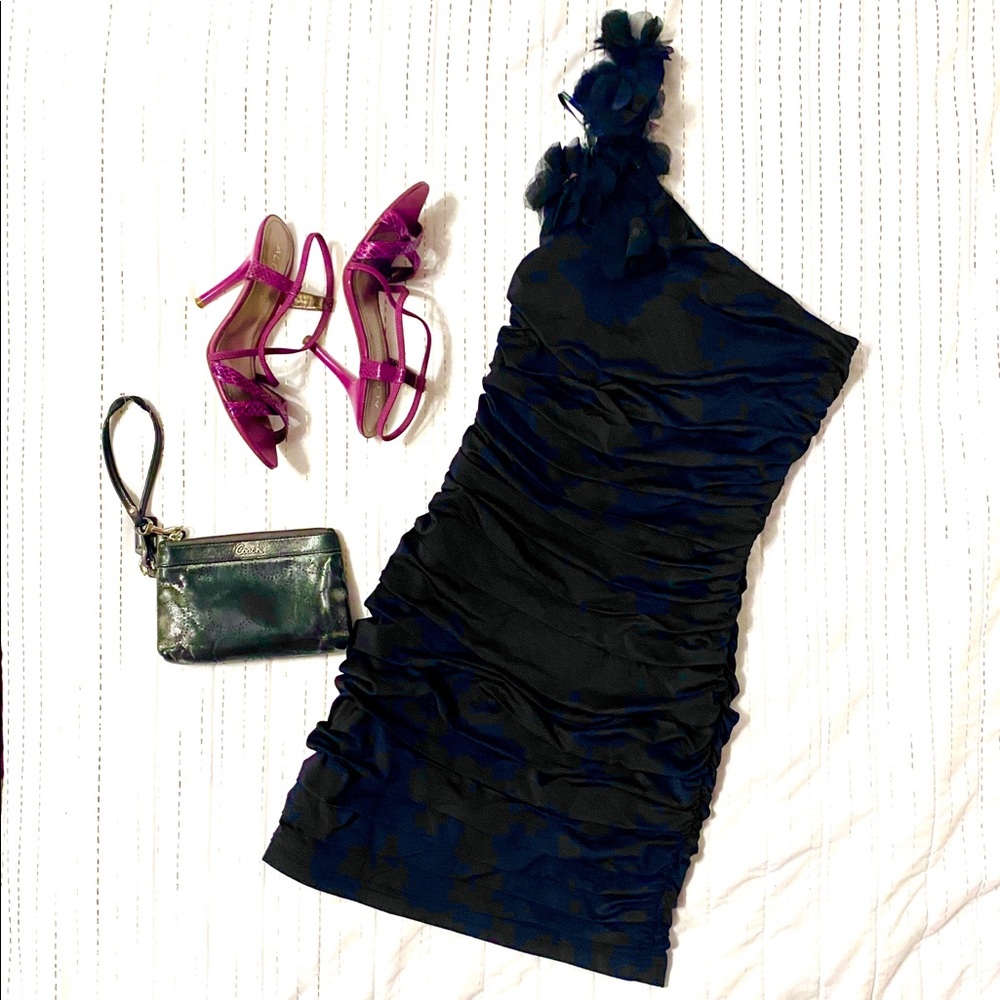 Forever 21 Black One Shoulder Ruched Bodycon Dress